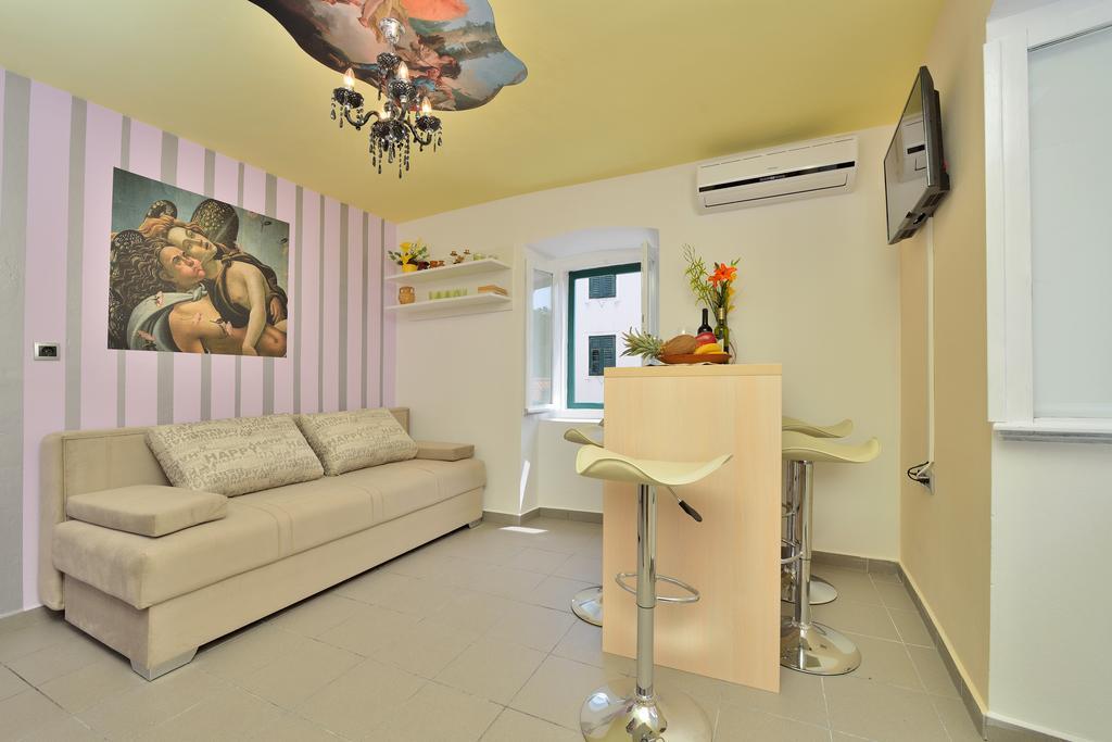 Apartments Carpe Diem Novigrad  Camera foto